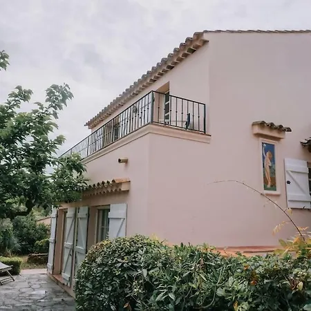 וילה La Mandragore